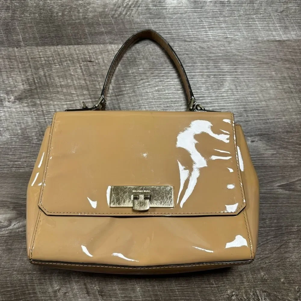 Michael Kors Callie Patent-Leather Messenger Bag in Bisque